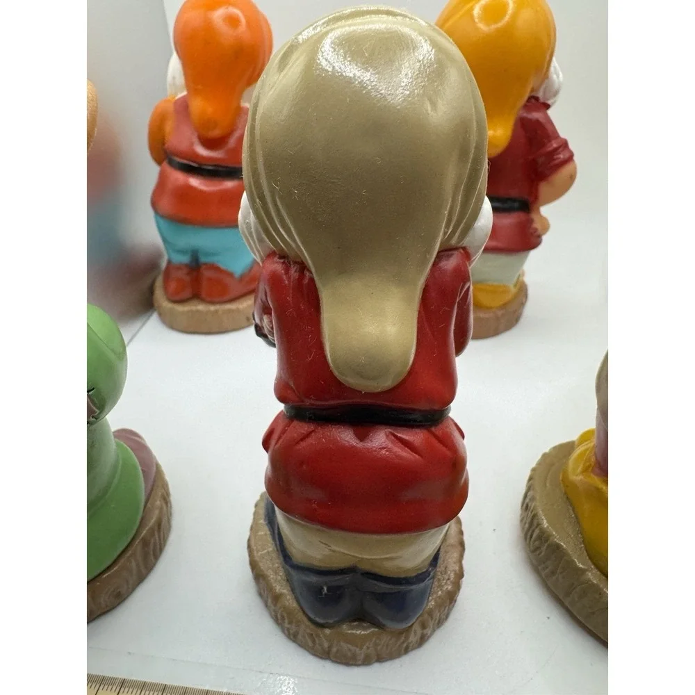 Disney Vintage Seven 7 Dwarves Vinyl Rubber Squeaky Toy Figures Lot Snow White
